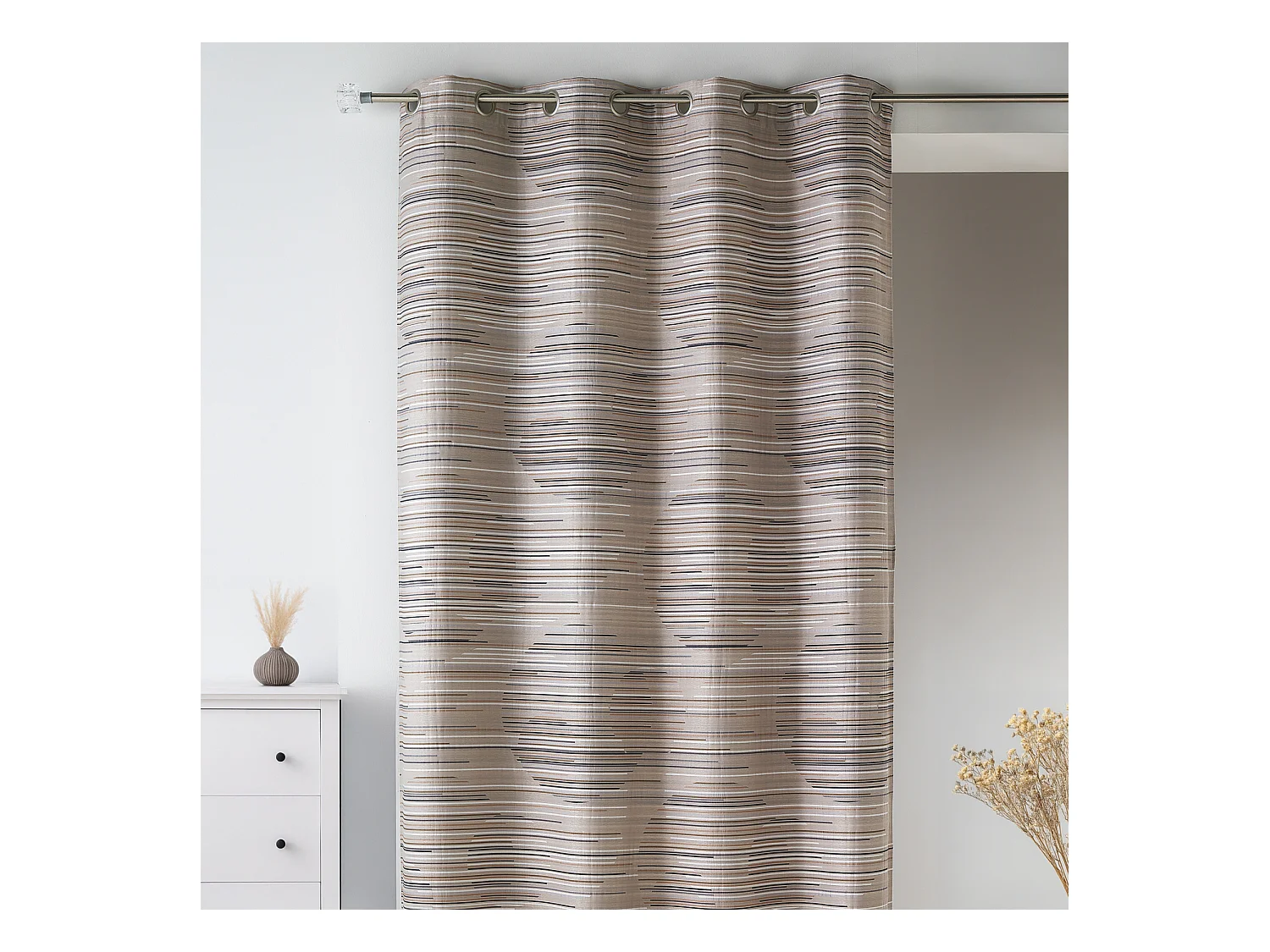Rideau en jacquard fantaisie et graphique