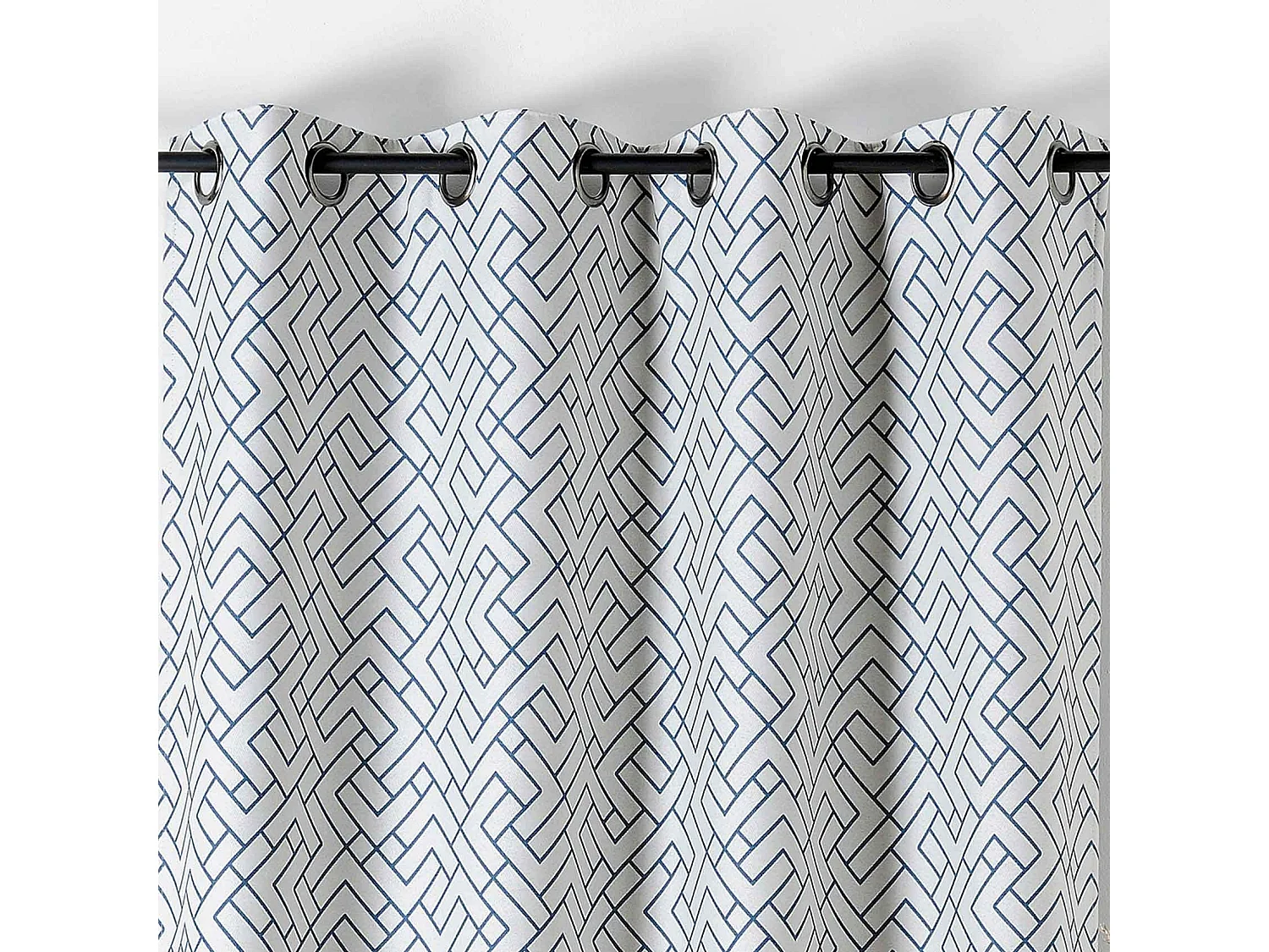 Cortina estampada, gruesa y aislante 140 x 240 cm