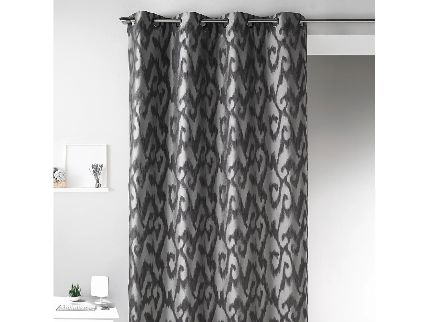 Cortina en Jacquard con Estampados Barrocos 140 x 260 cm