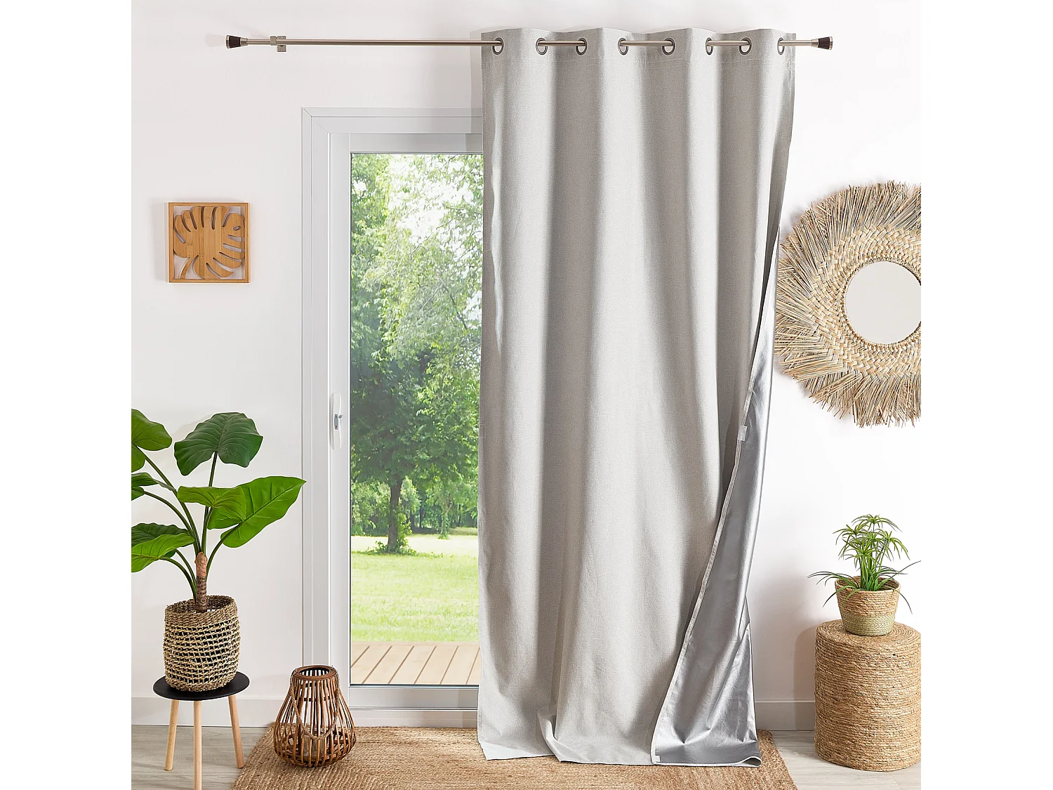 Cortina Opaca y Aislante Térmica Invierno/Verano