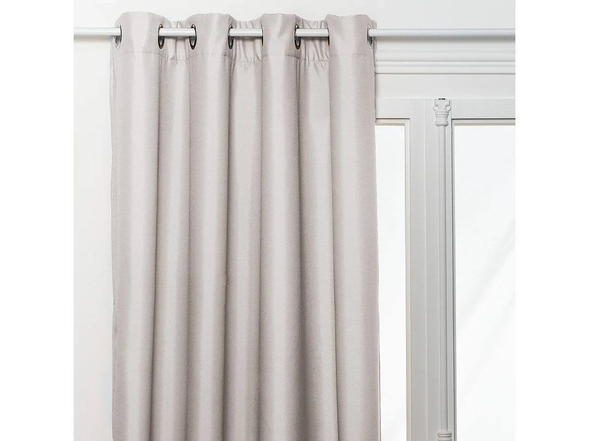 Cortina con ojales aislante térmico con forro polar