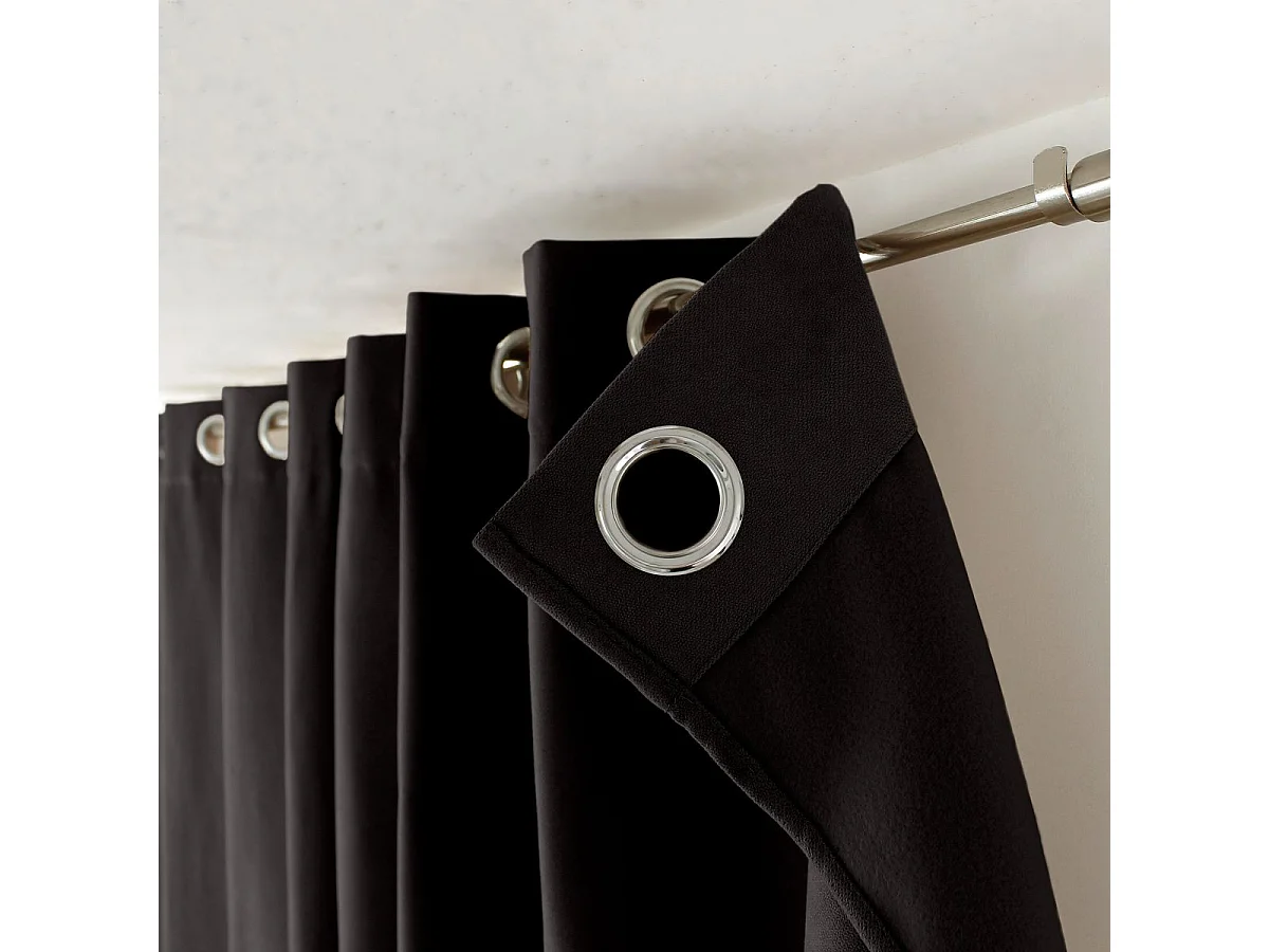 Rideau Thermique Occultant "Nordica" 135x240cm Noir