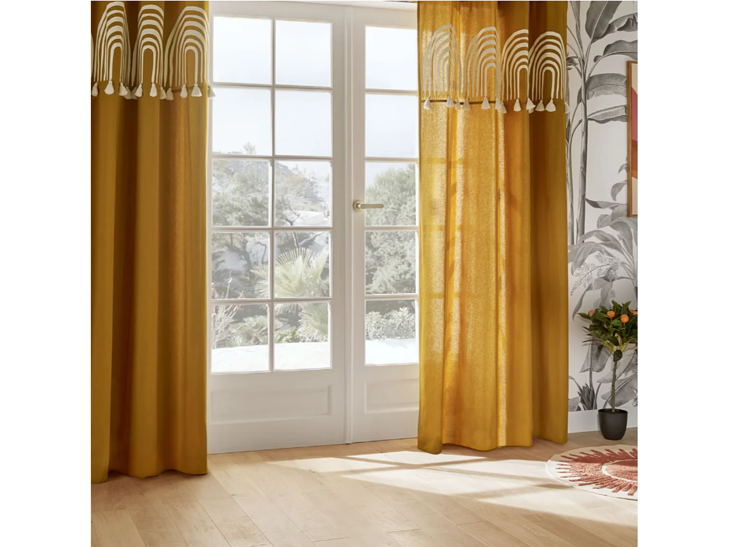 Cortina con borlas y estampados 140 x 260 cm