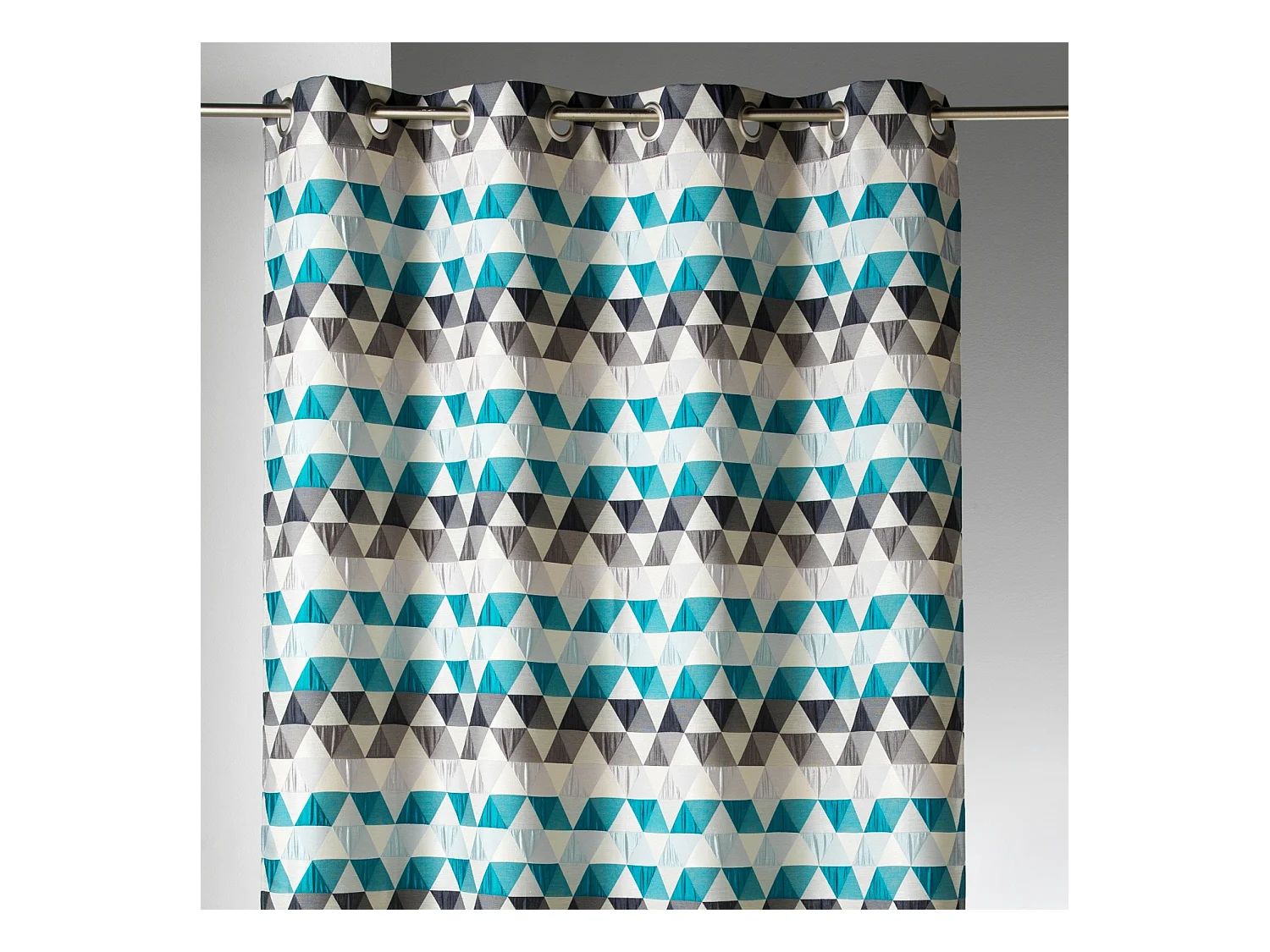 Rideau d'ameublement motifs triangles