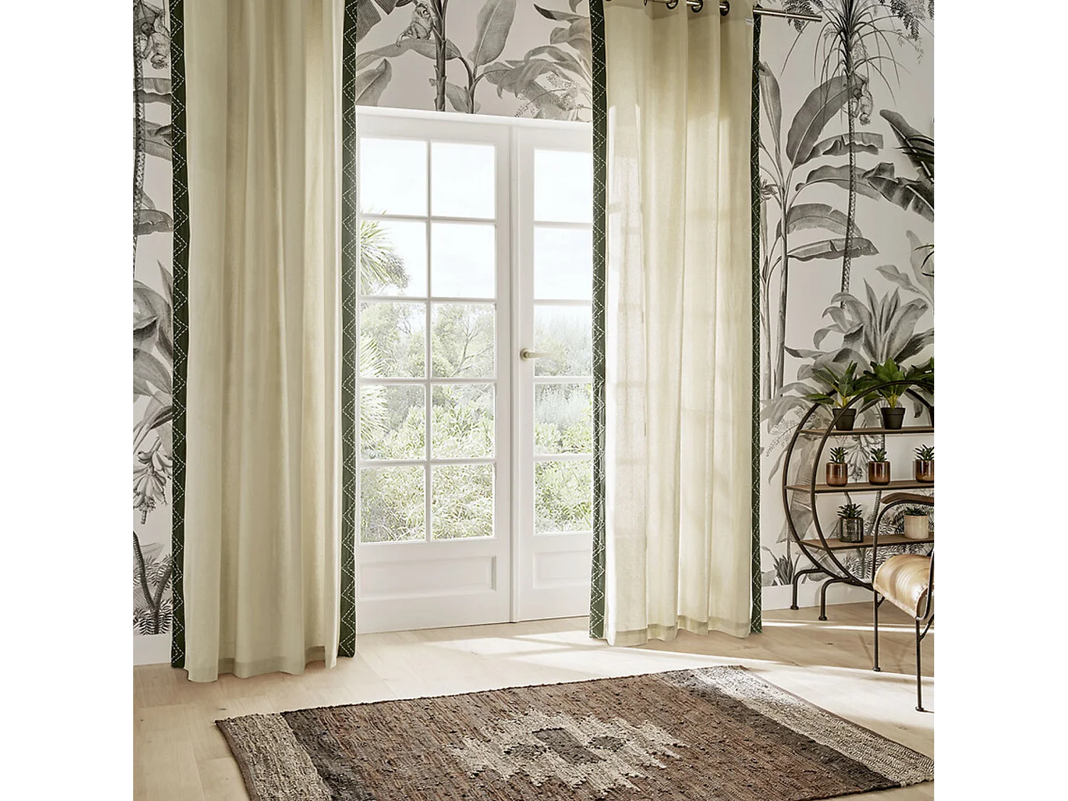 Vorhang mit geometrischen Stickereien 140 x 260 cm