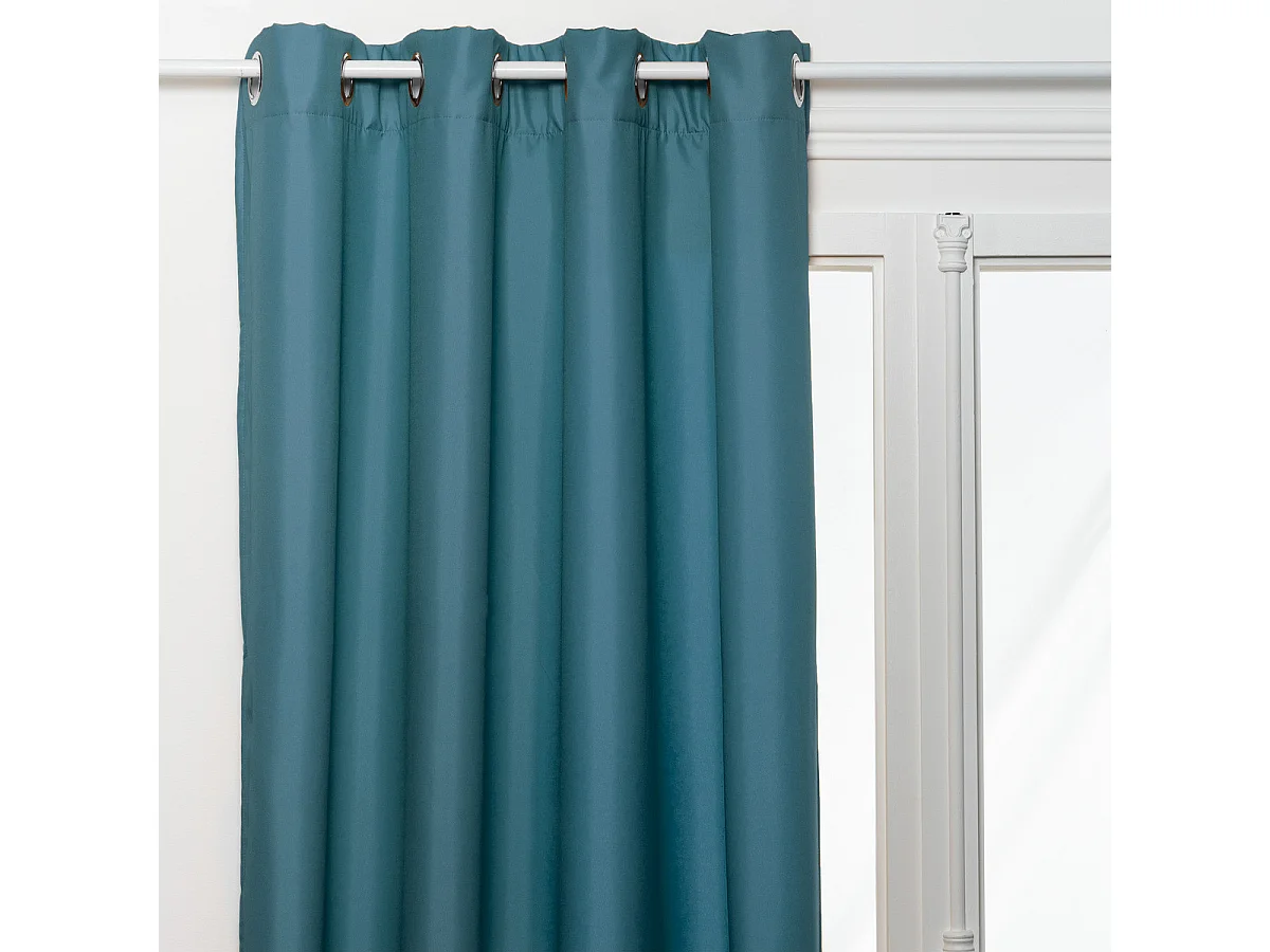 Cortina con ojales aislante térmico con forro polar