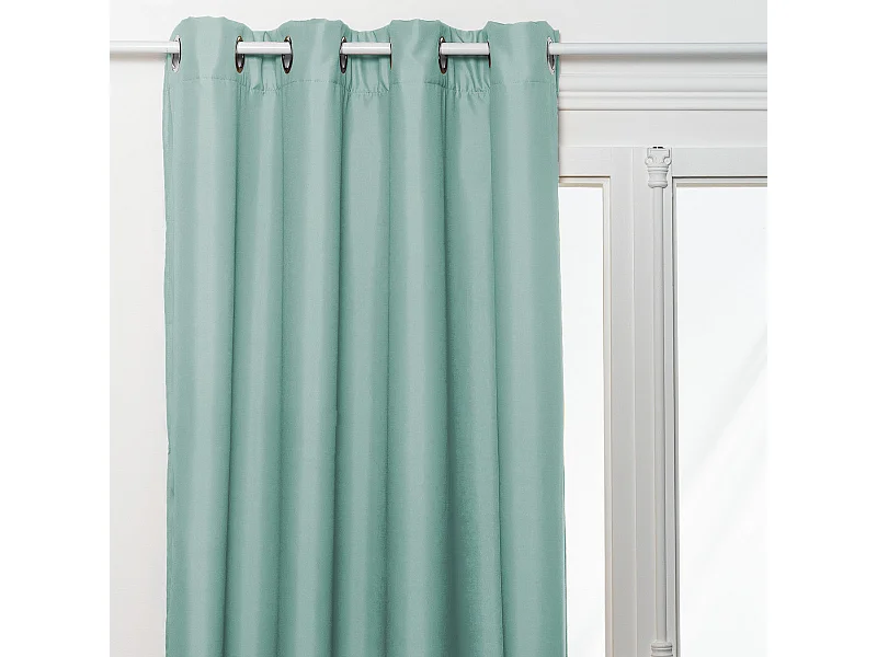 Cortina con ojales aislante térmico con forro polar