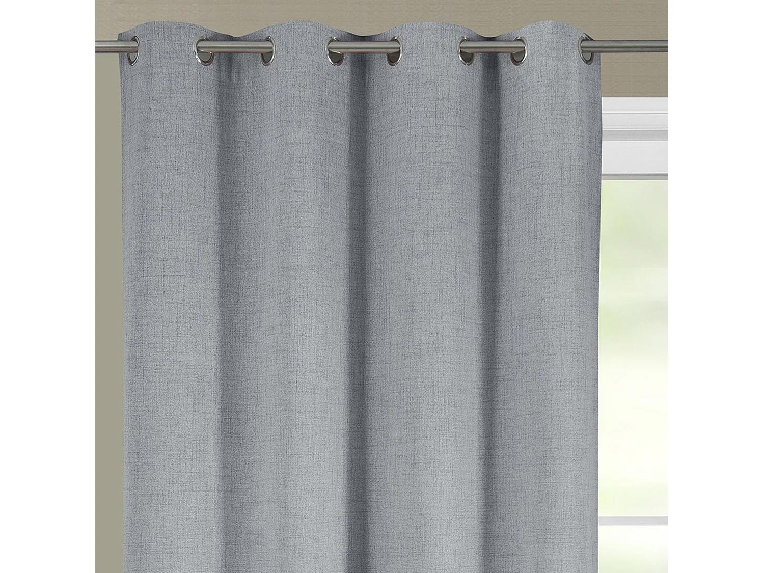 Cortina lisa opaca y térmica