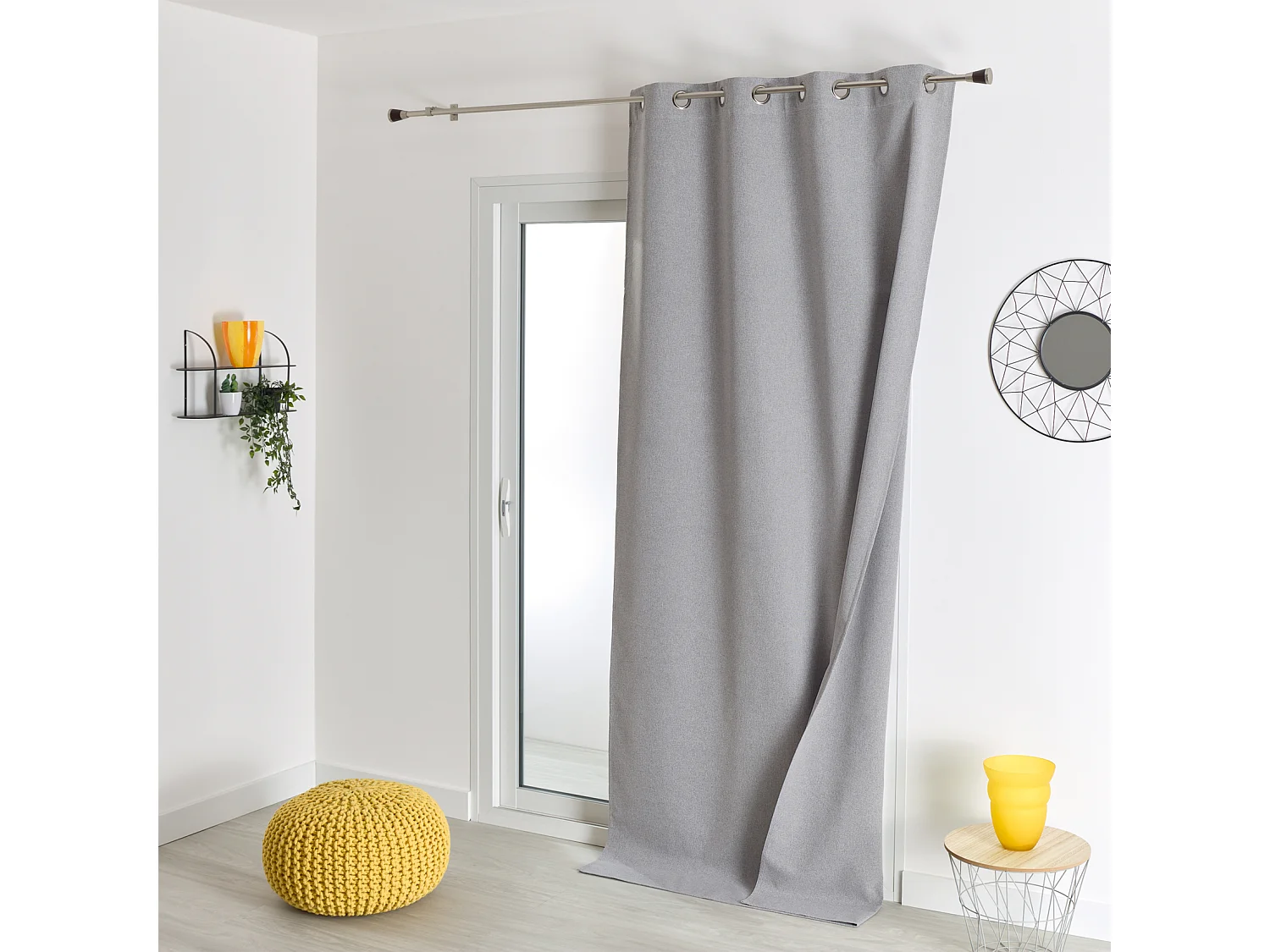 Cortina 100% opaca de doble cara para muebles 135 x 260 cm