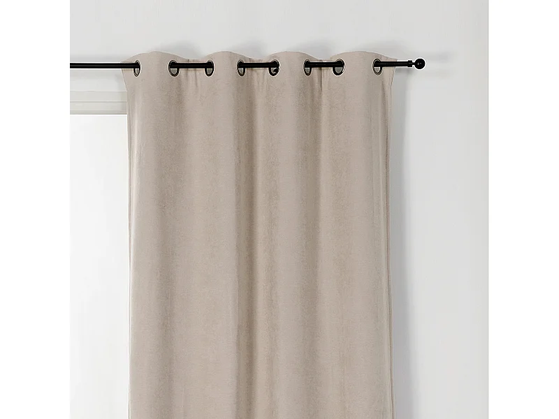 Cortina Alaska aislante y 100% opaca