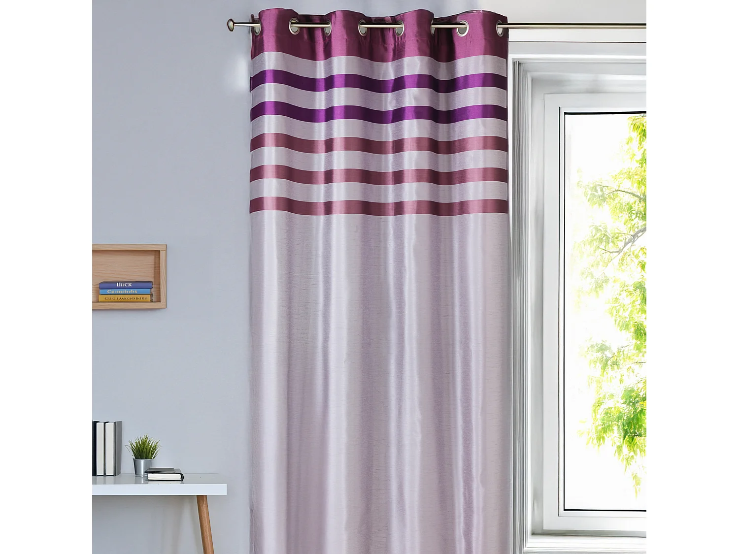 Rideau en shantung coloré avec parement ton sur ton