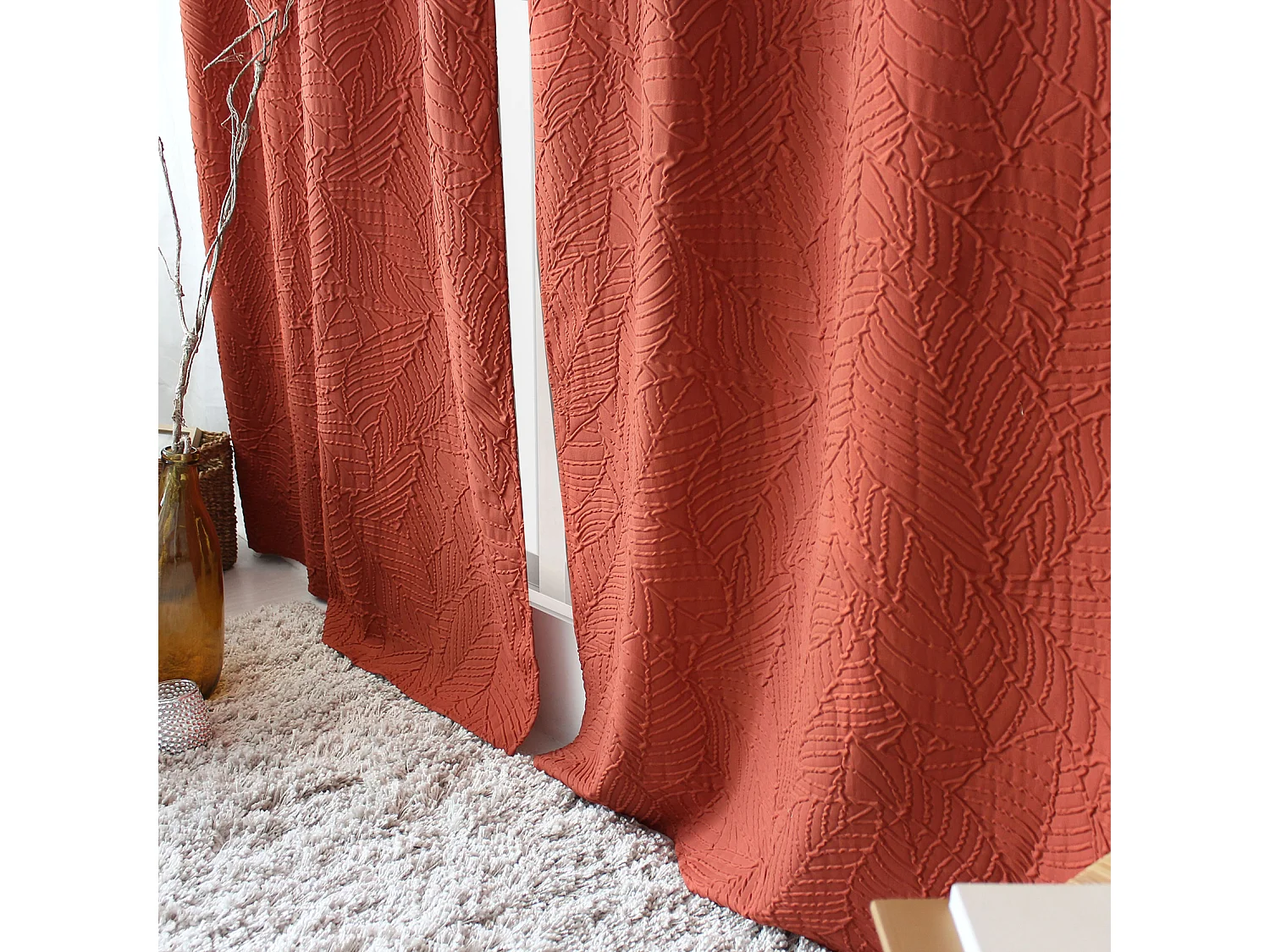 Cortina con ojales de follaje con aspecto gofrado 135 x 240 cm