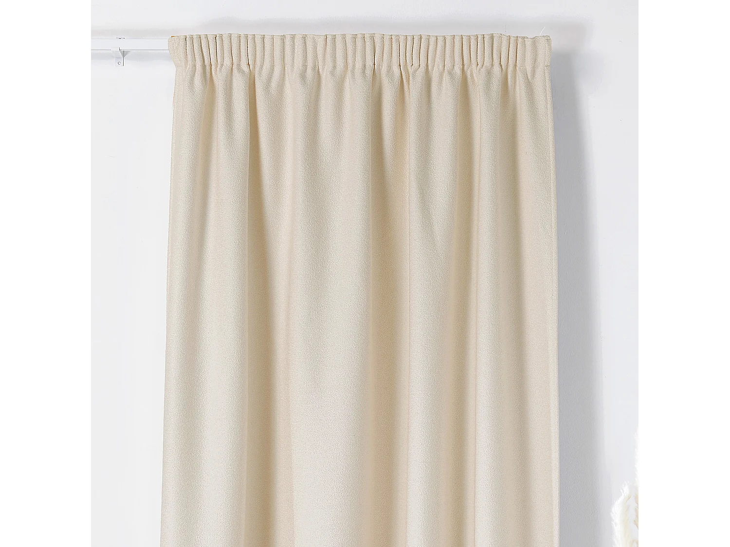 Cortina Térmica con Galón Fruncidor Efecto Boucle