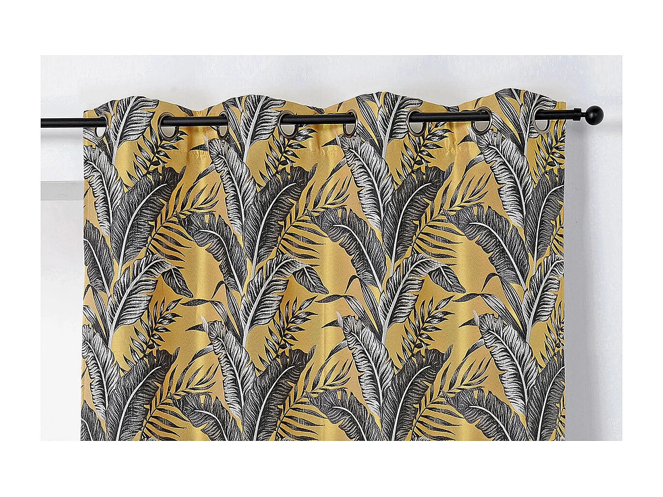 Rideau tendance aux impressions exotiques