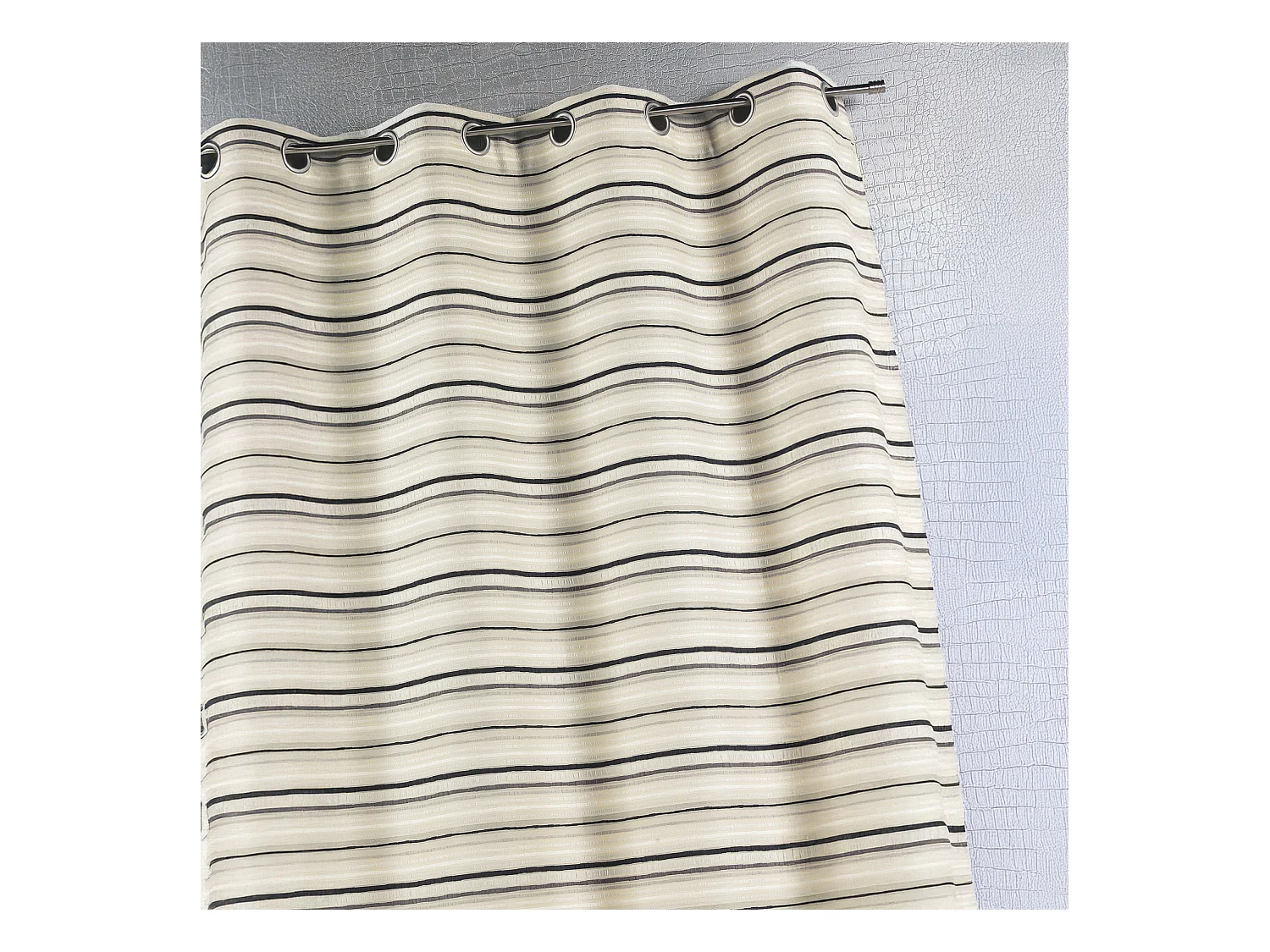 Rideau d'ameublement en jacquard à fines rayures