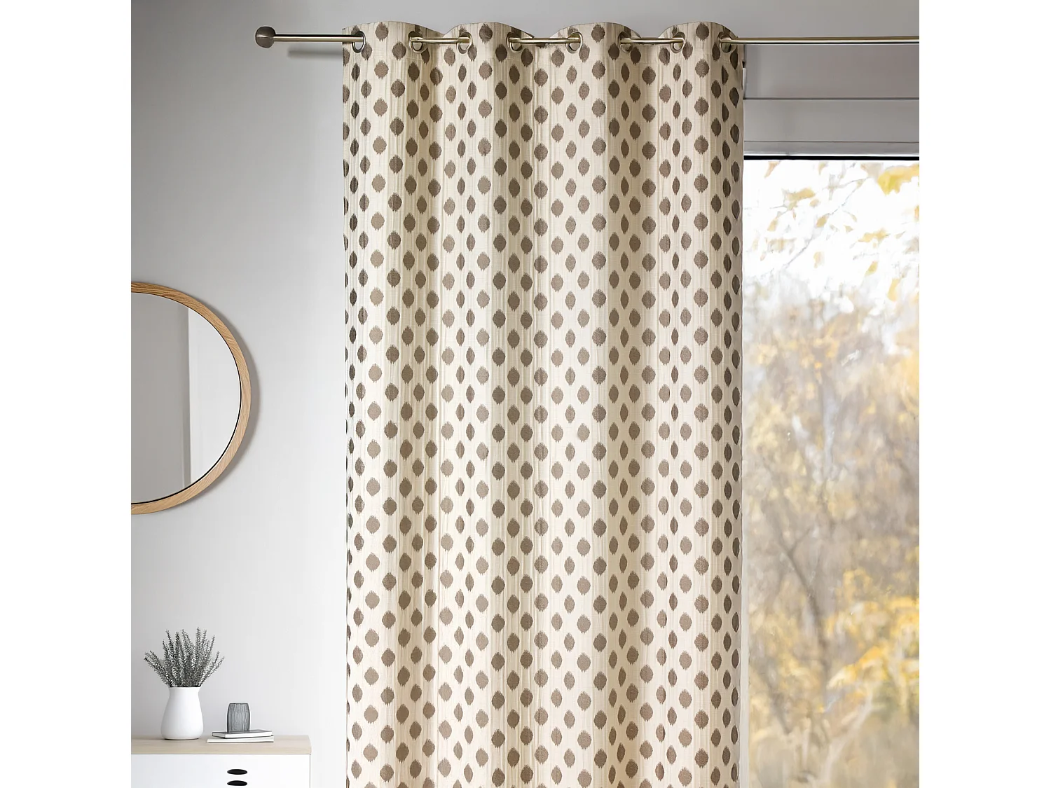 Cortina jacquard motivos redondos 140 x 260 cm