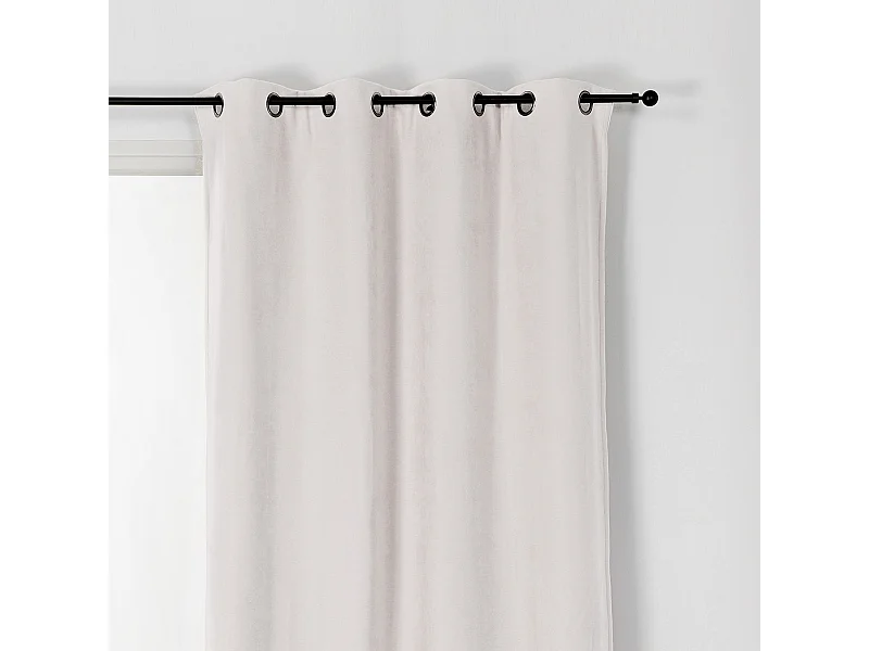 Cortina Alaska aislante y 100% opaca