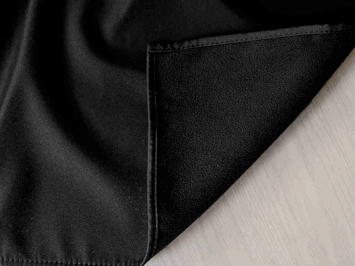 Rideau Thermique Occultant "Glacier" 135x180cm Noir