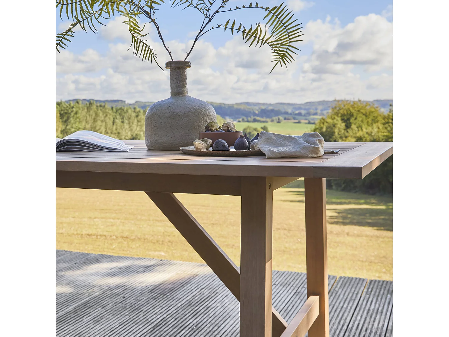 Mesa de jardín de madera de eucalipto de 8 plazas natural