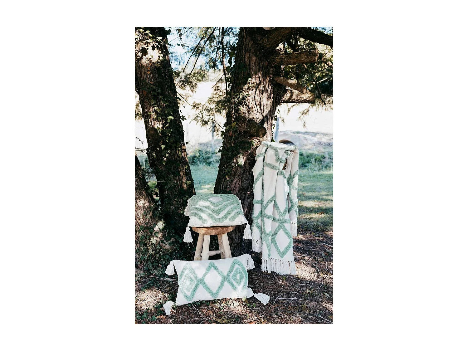 Coussin Déco Tufté "Athena" 30x50cm Sauge