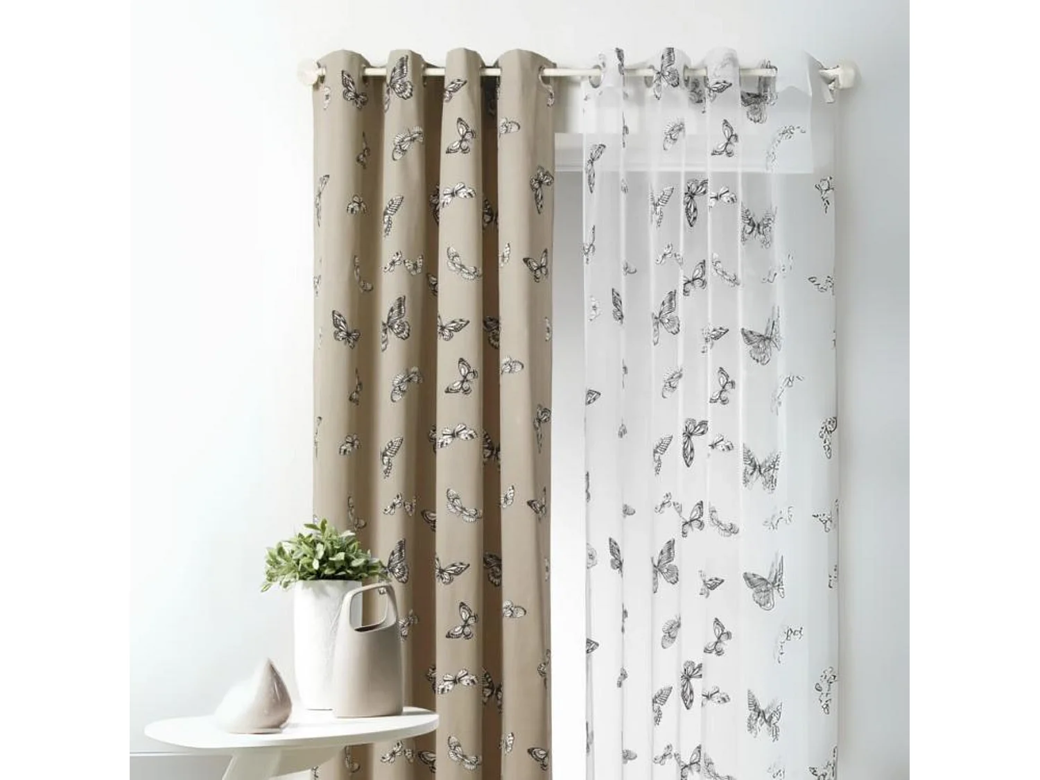 Fertigvorhang Voile "Schmetterlinge" 140 x 240 cm