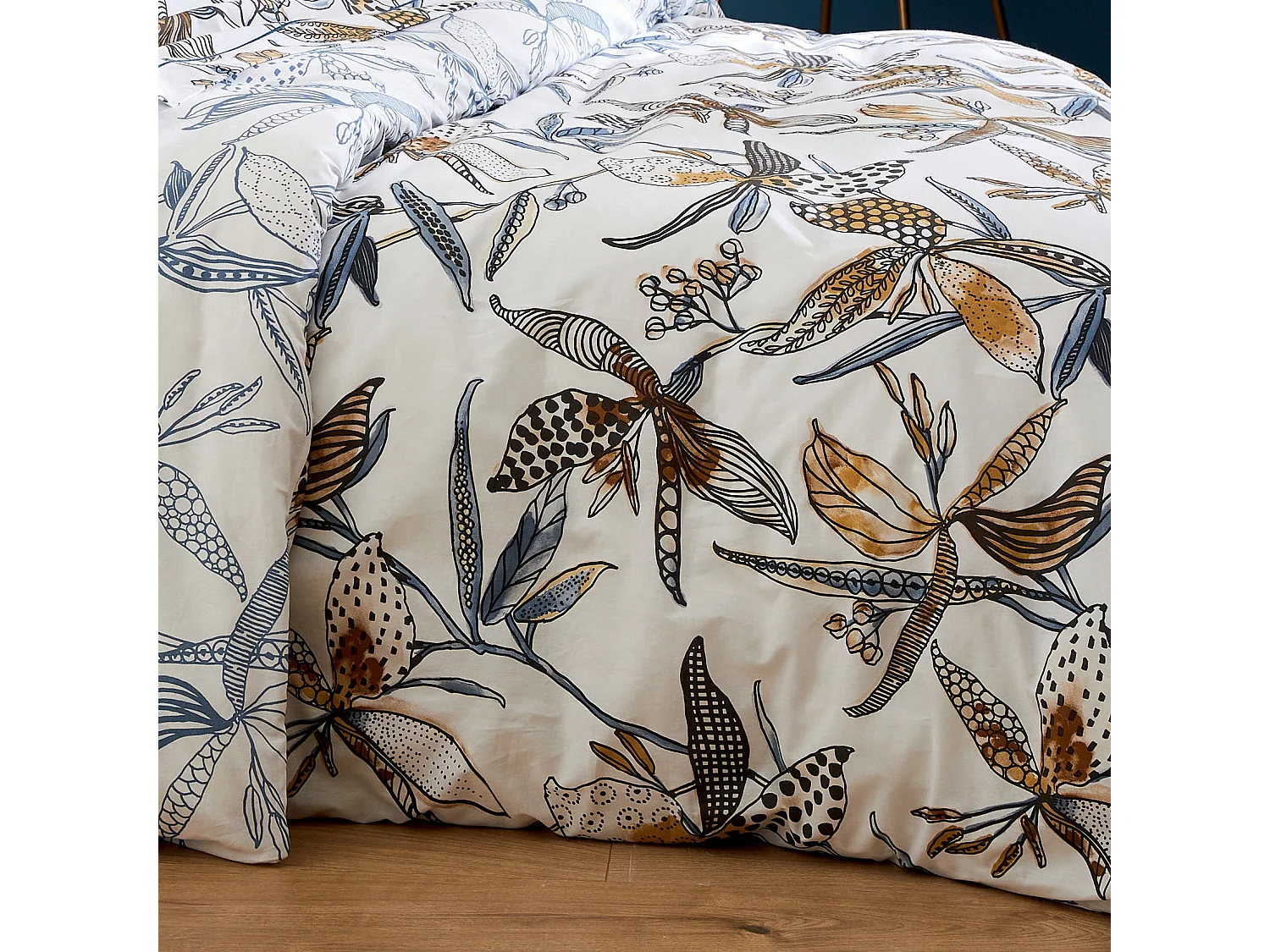 Juego de cama con flores exuberantes 200 x 200 cm