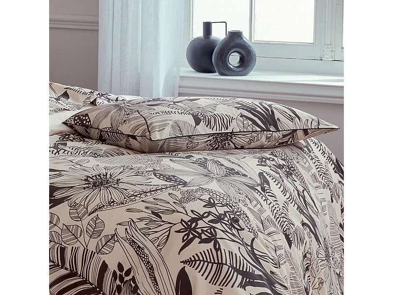 Taie d'oreiller aux impressions noires