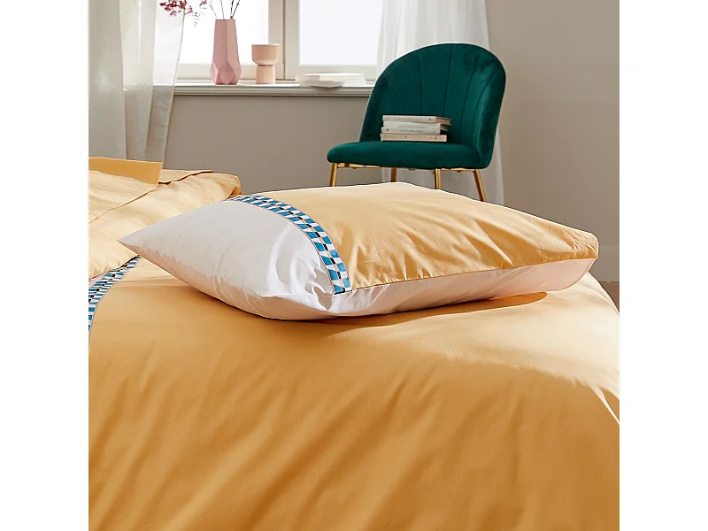 Funda de almohada de percal con ribete geométrico