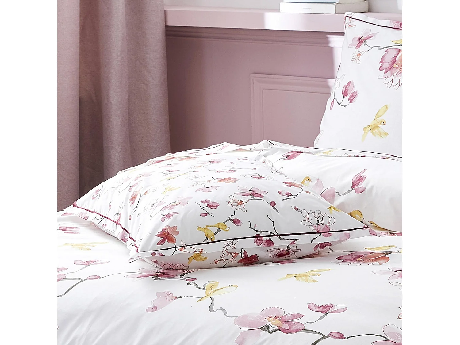 Taie d'oreiller imprimée fleurs et oiseaux