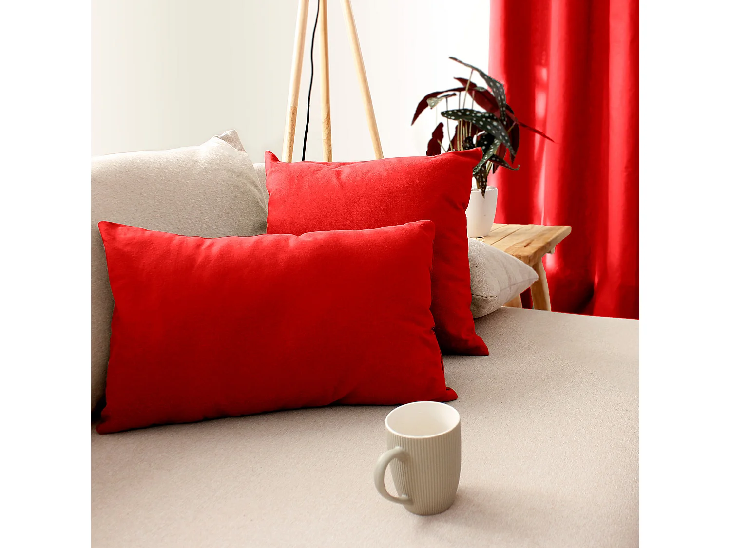 Coussin Déco Uni "Panama" 30x50cm Rouge