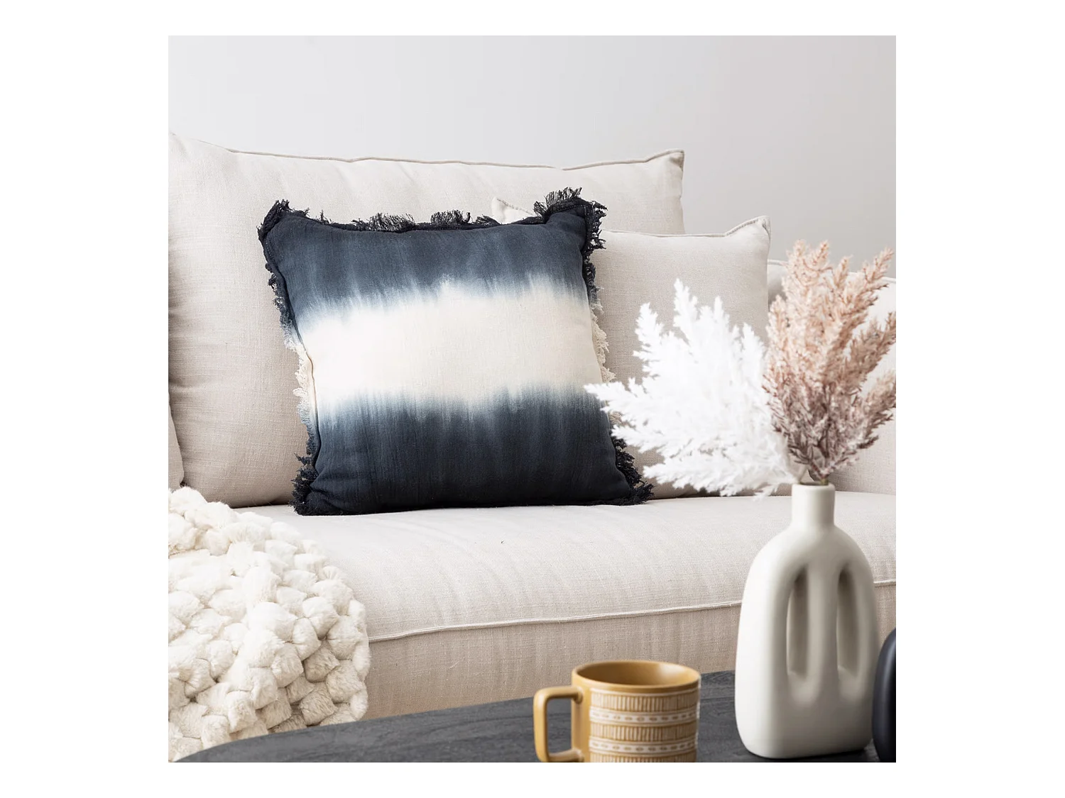 Cojín Inuit efecto tie and dye