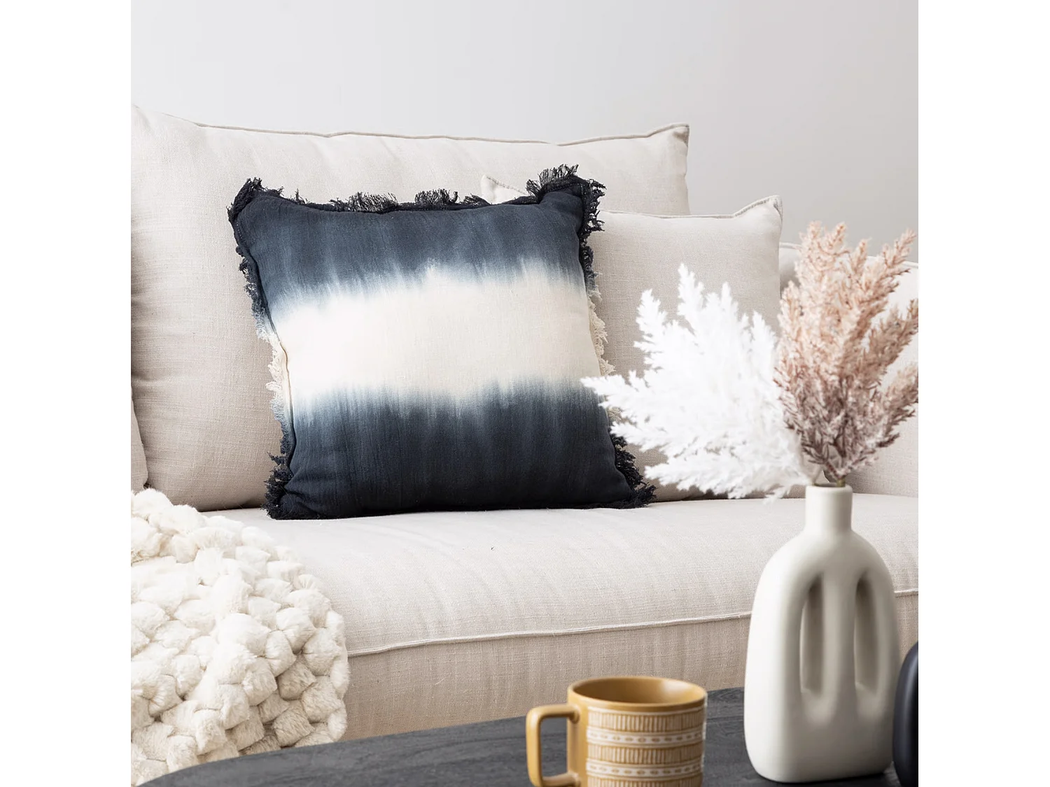 Cojín Inuit efecto tie and dye