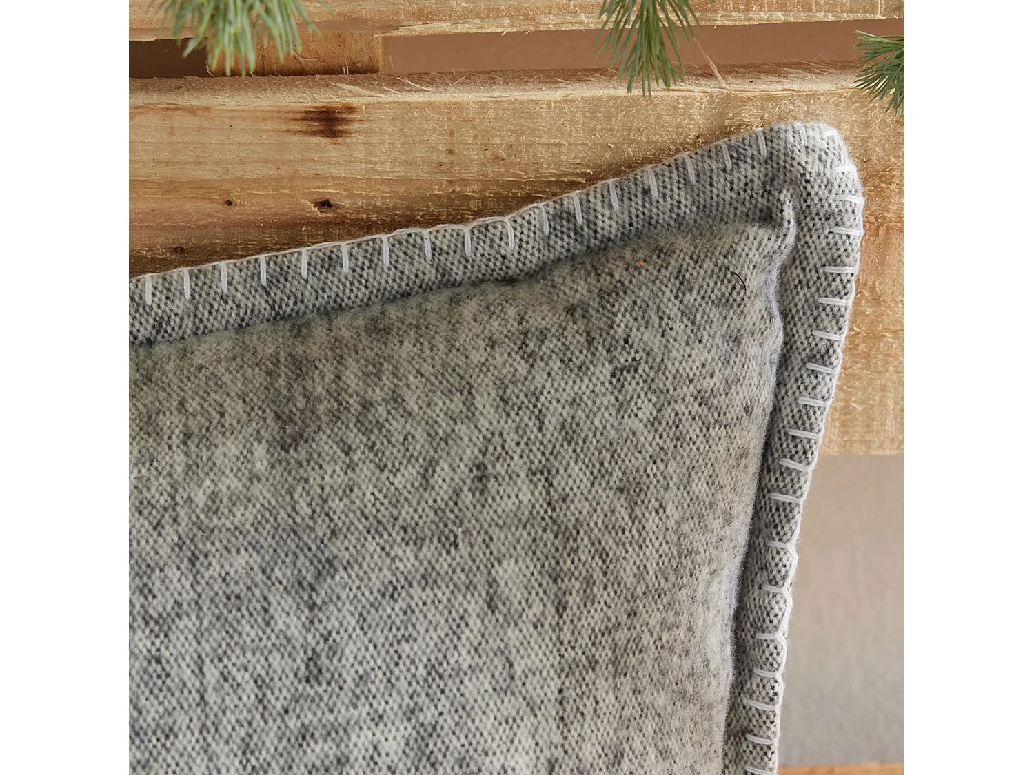 Coussin rectangulaire en coton brossé