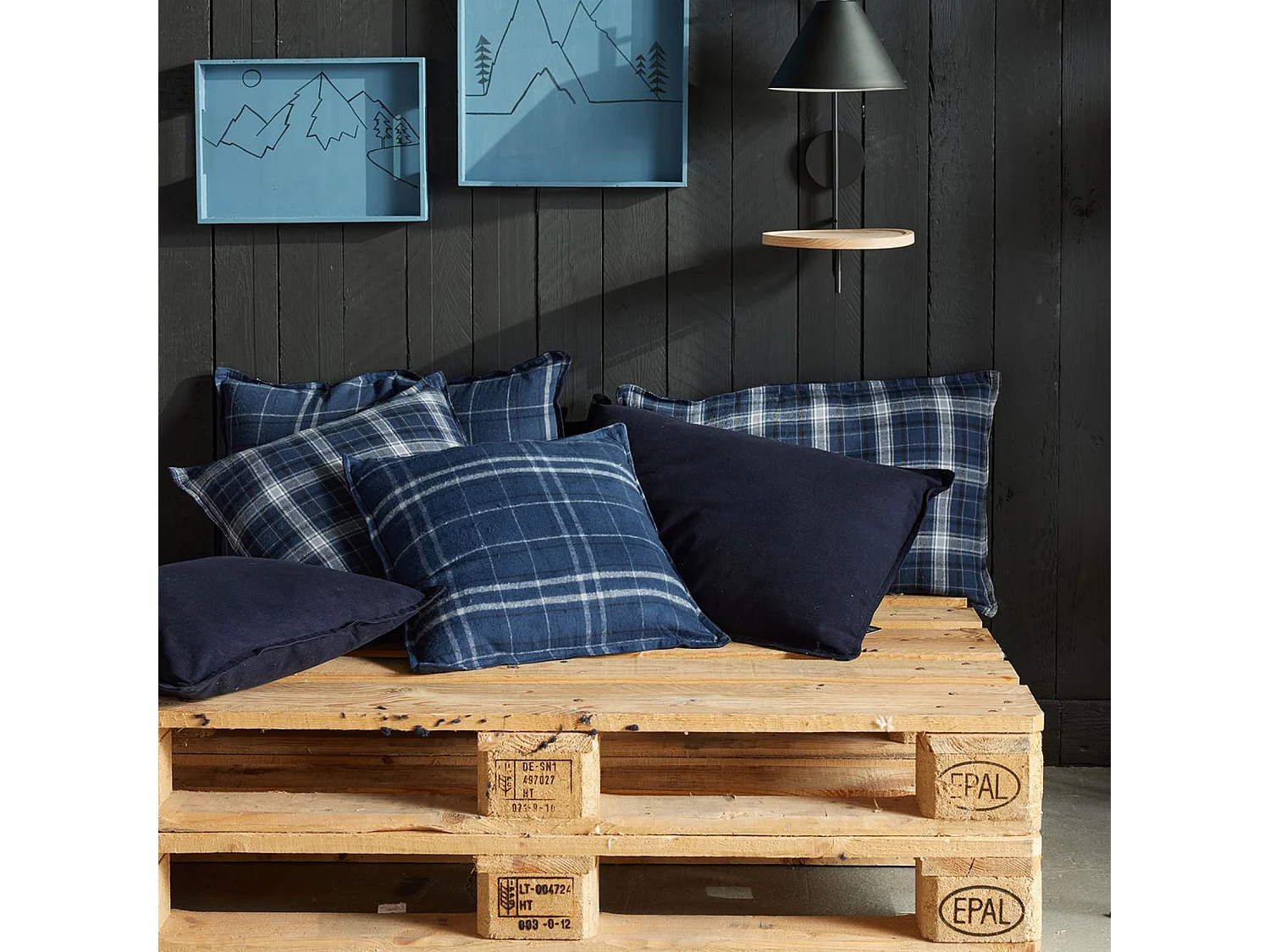 Lot de 2 coussins en velours côtelé et coton brossé