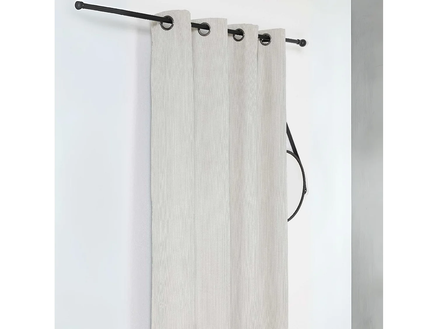 Rideau obscurcissant et isolant en velours côtelé