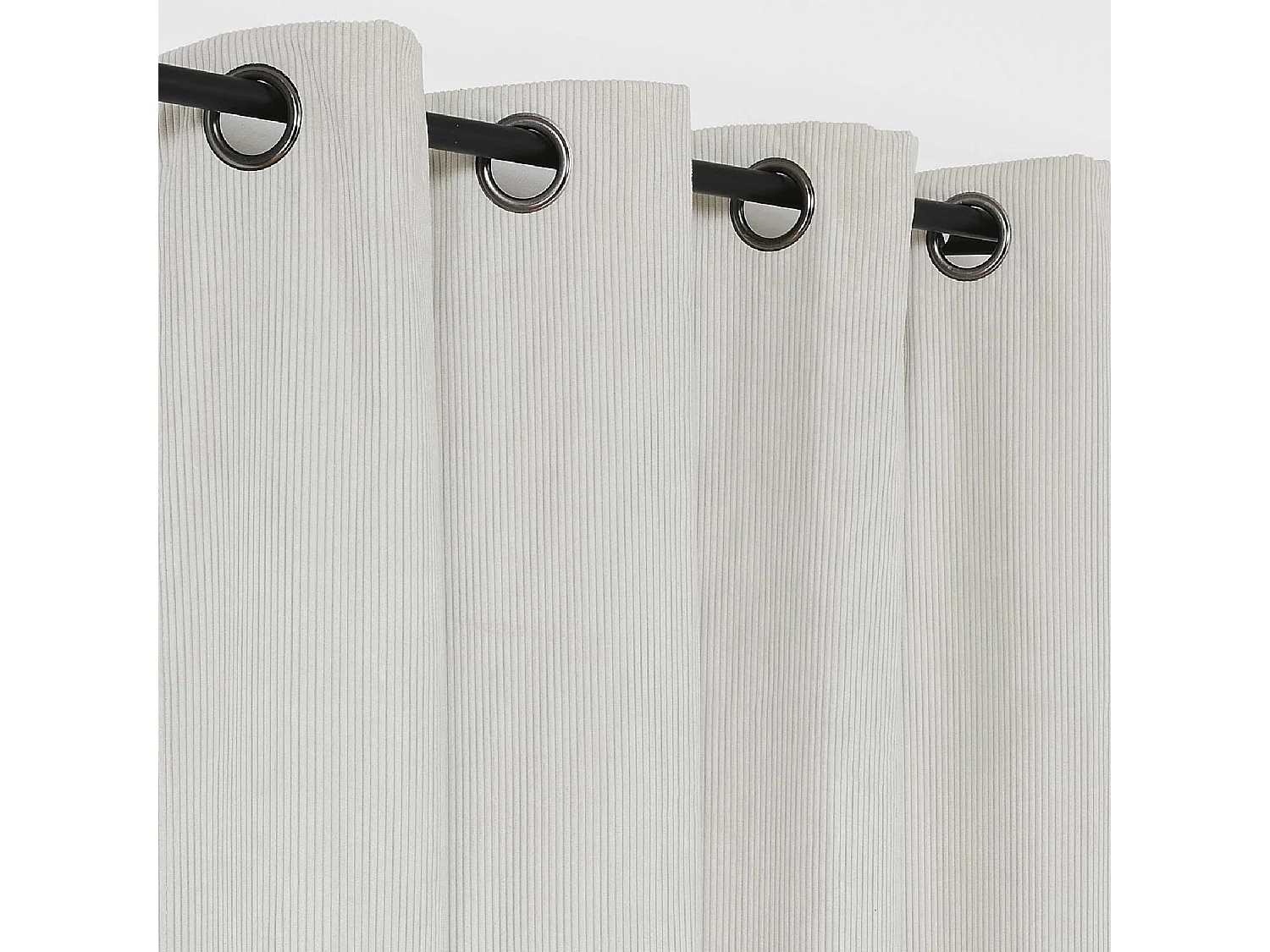 Rideau obscurcissant et isolant en velours côtelé