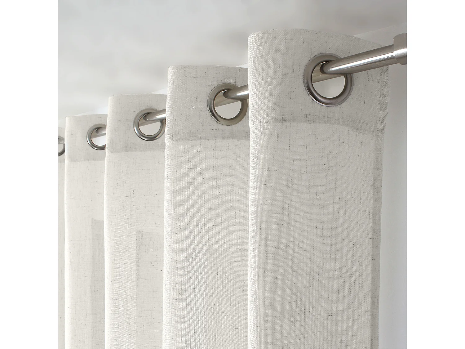 Vorhang mit Ösen in natürlicher Leinenoptik 140 x 240 cm