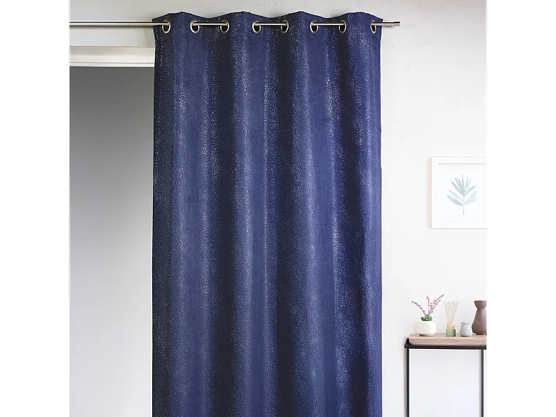 Rideau en suédine imprimée aux reflets argentés