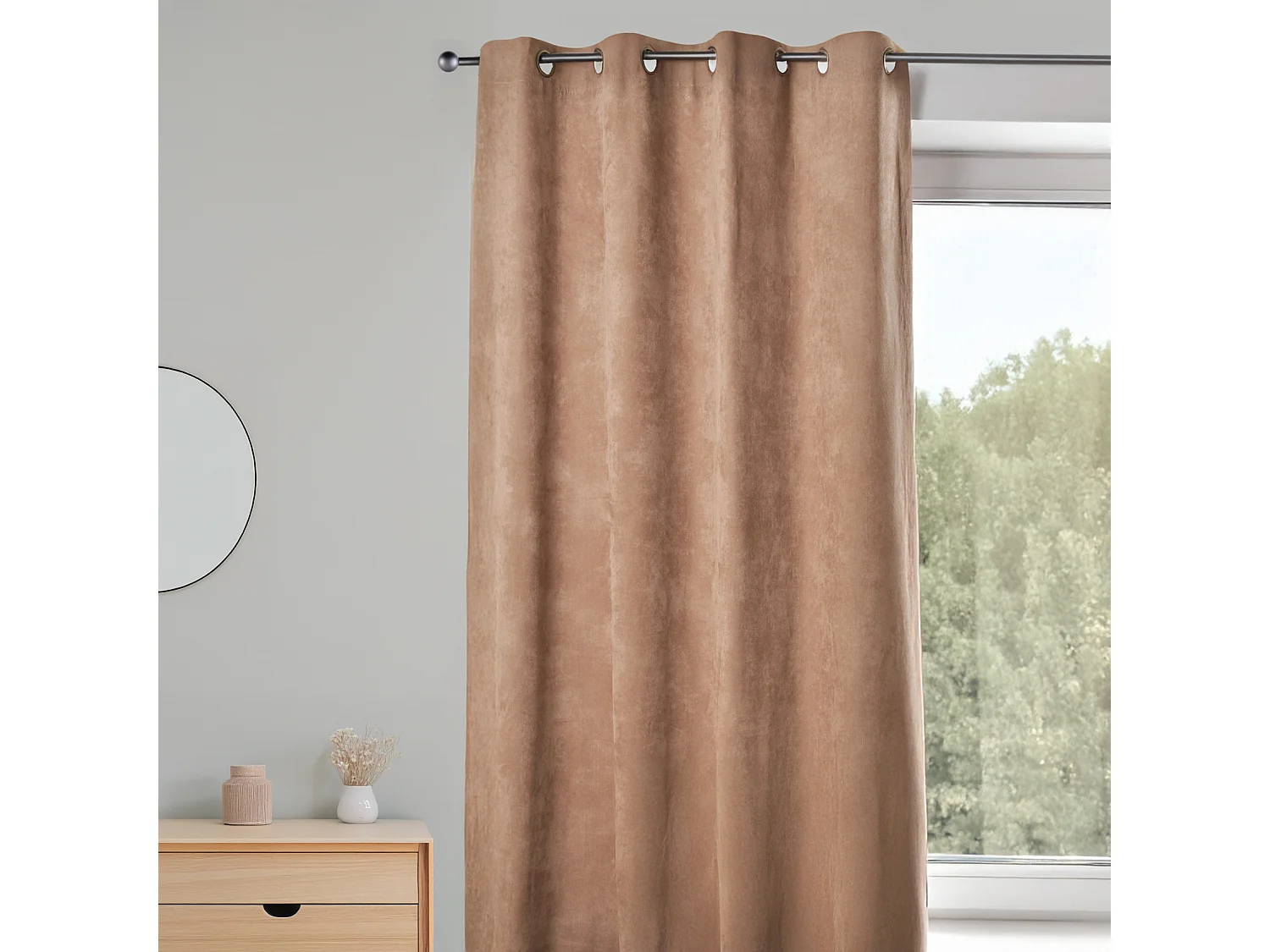 Rideau doublé 100 % occultant et face suédine unie