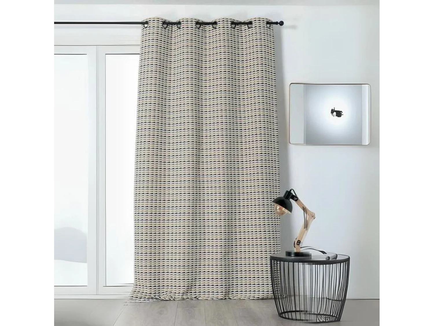 Cortina con motivos geométricos coloridos 135 x 240 cm