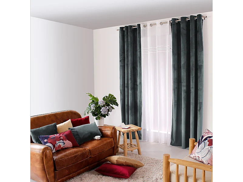 Einfacher Möbelvorhang aus Samt 140 x 240 cm