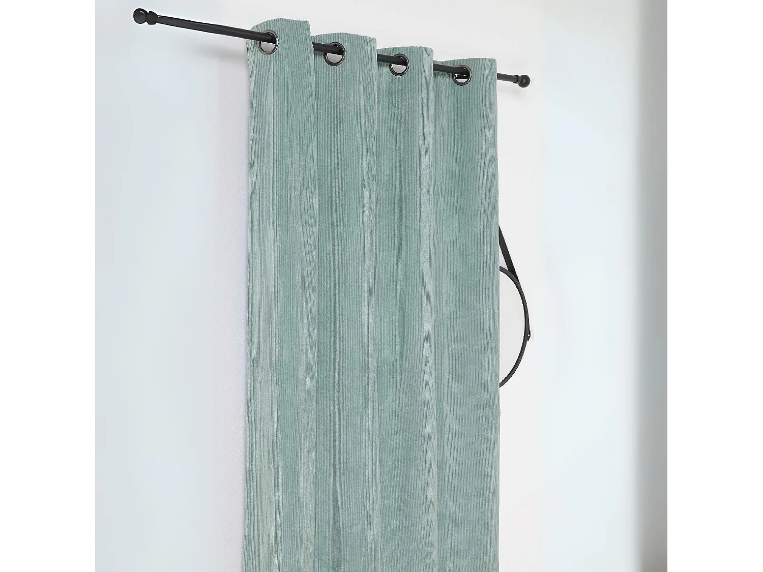 Rideau obscurcissant et isolant en velours côtelé