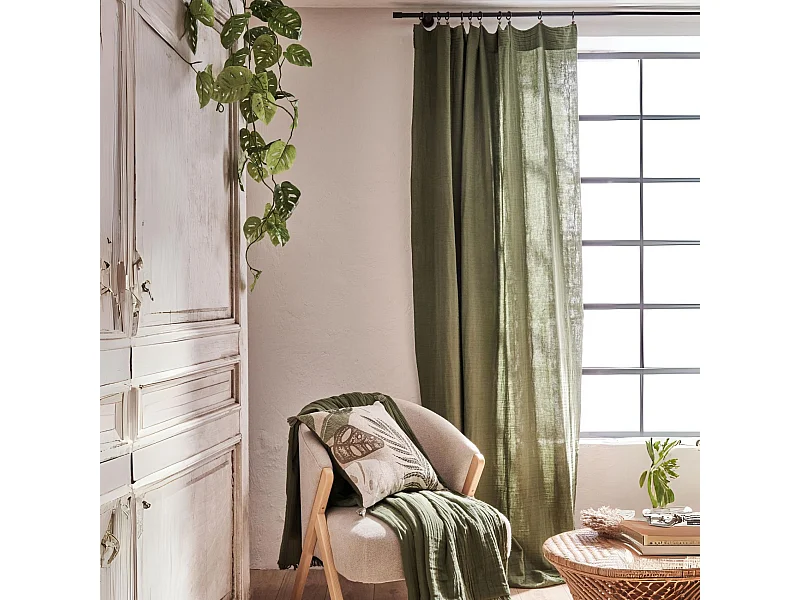 Geschlossener Vorhang mit Clipösen 140 x 250 cm