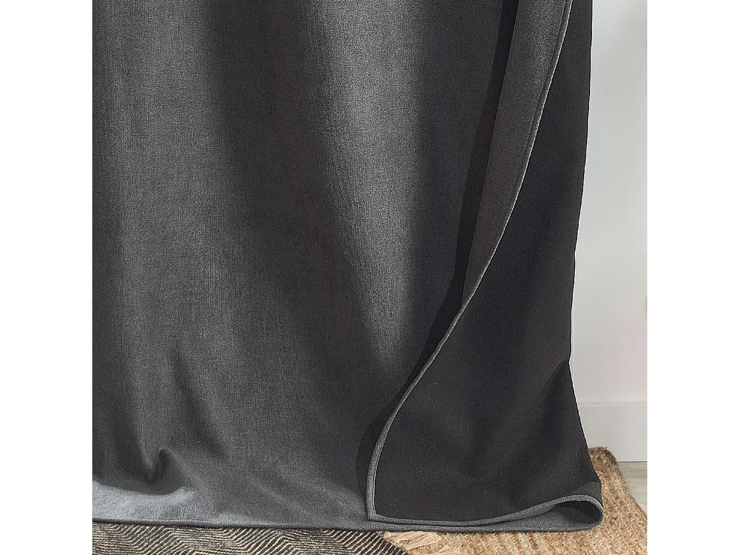 Cortina opaca, acústica y térmica de color liso KONFOR