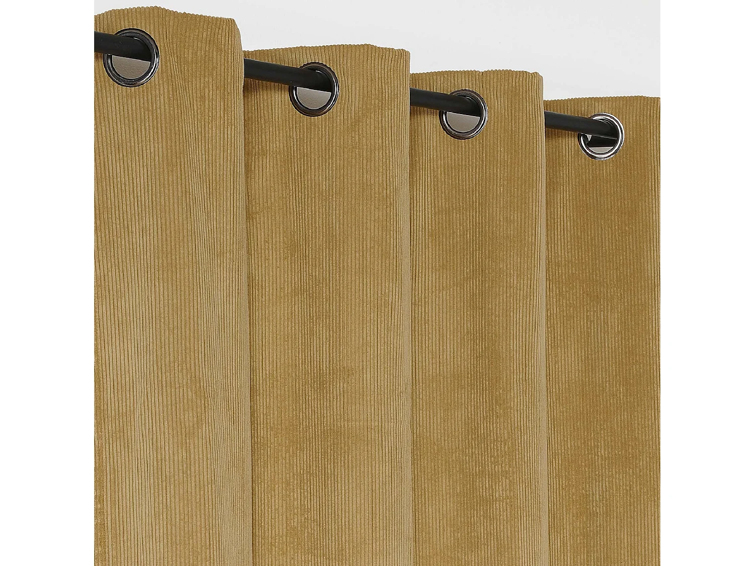 Rideau obscurcissant et isolant en velours côtelé