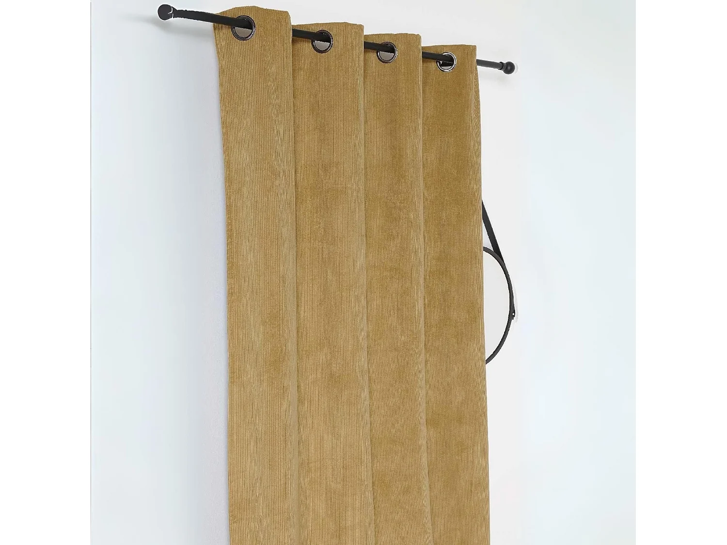 Rideau obscurcissant et isolant en velours côtelé