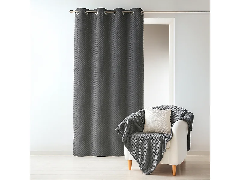 Cortina Polar con relieves 140 x 260 cm