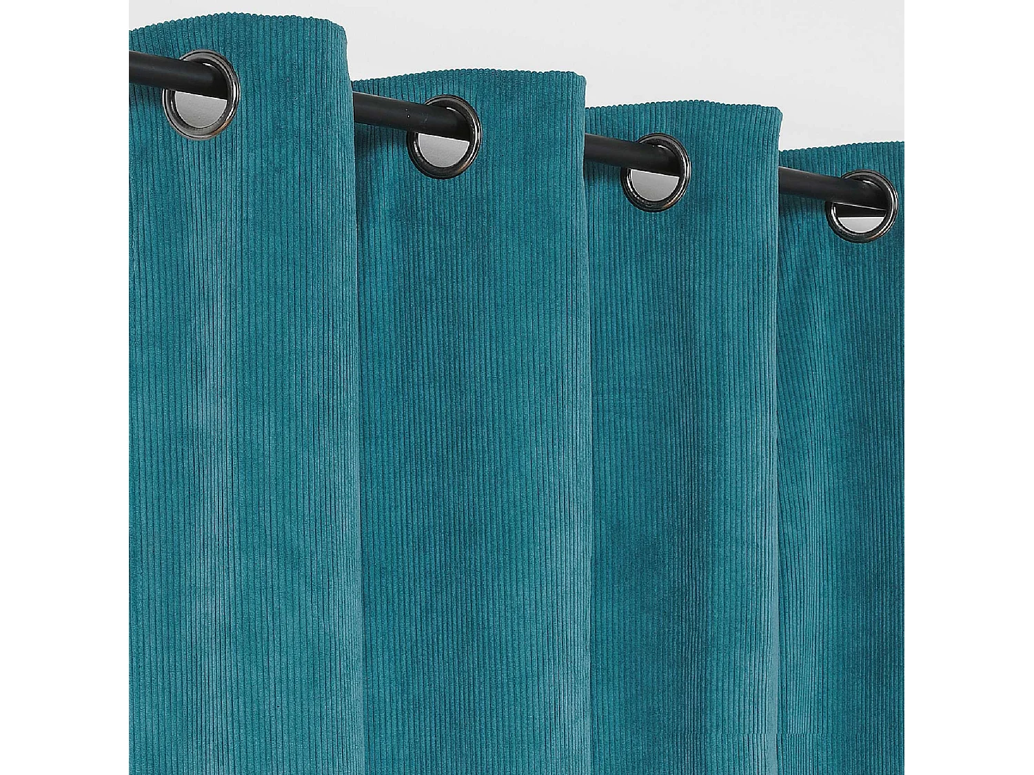 Rideau obscurcissant et isolant en velours côtelé