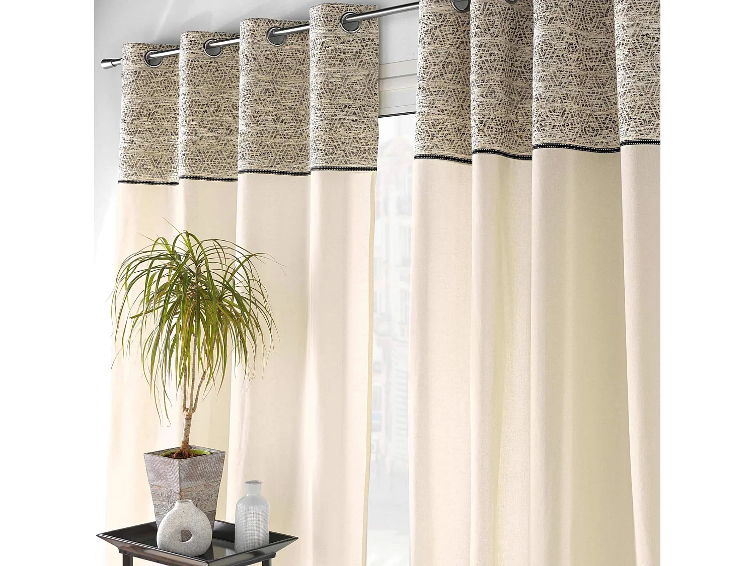 Ösenschal Camalia 140 x 240 cm