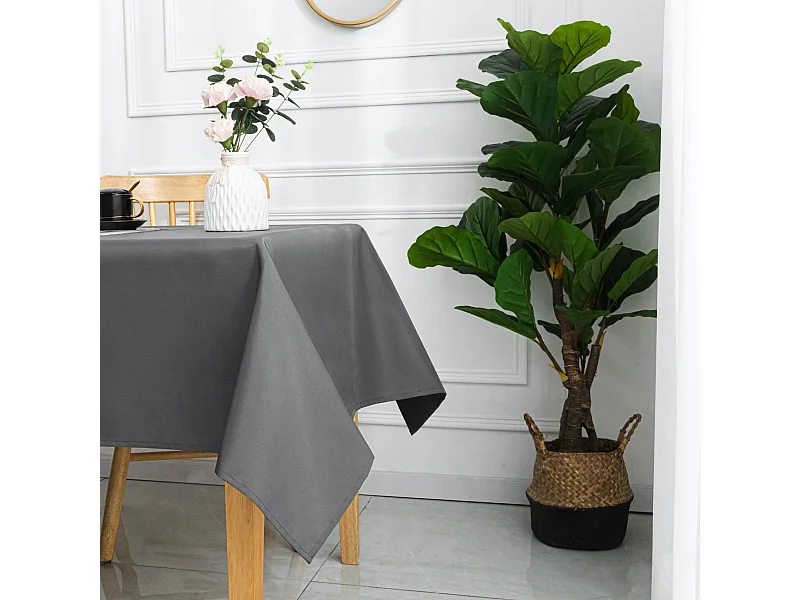 Mantel cuadrado con revestimiento antimanchas